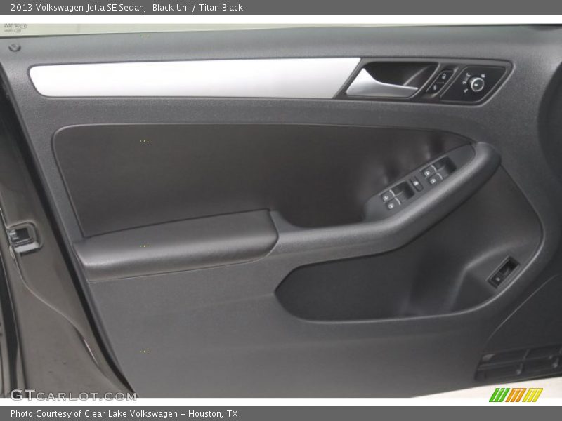 Black Uni / Titan Black 2013 Volkswagen Jetta SE Sedan