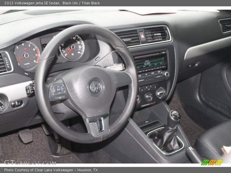 Black Uni / Titan Black 2013 Volkswagen Jetta SE Sedan