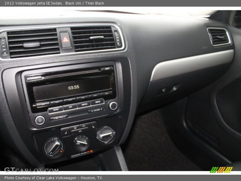 Black Uni / Titan Black 2013 Volkswagen Jetta SE Sedan