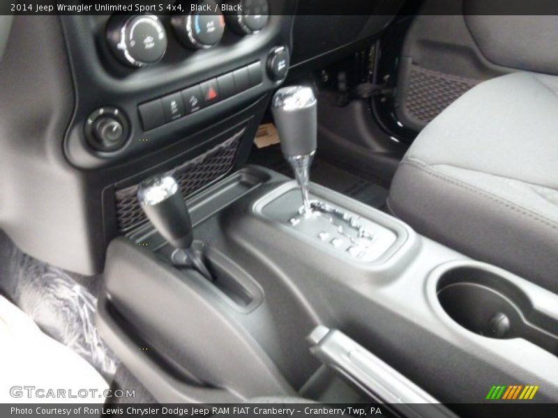 Black / Black 2014 Jeep Wrangler Unlimited Sport S 4x4