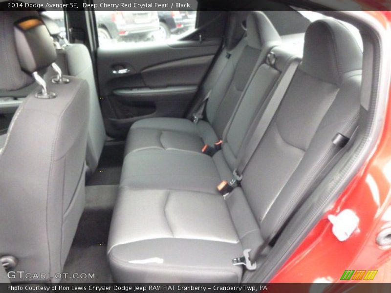 Deep Cherry Red Crystal Pearl / Black 2014 Dodge Avenger SE