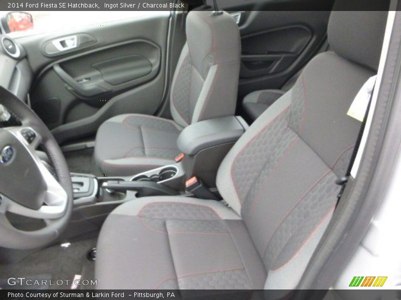 Ingot Silver / Charcoal Black 2014 Ford Fiesta SE Hatchback