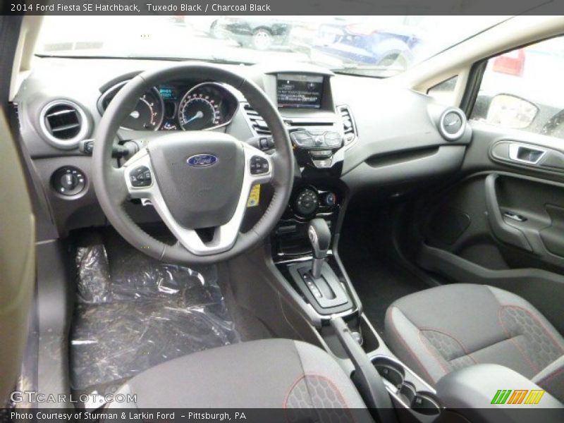 Tuxedo Black / Charcoal Black 2014 Ford Fiesta SE Hatchback
