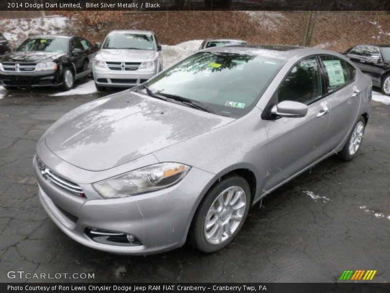 Front 3/4 View of 2014 Dart Limited