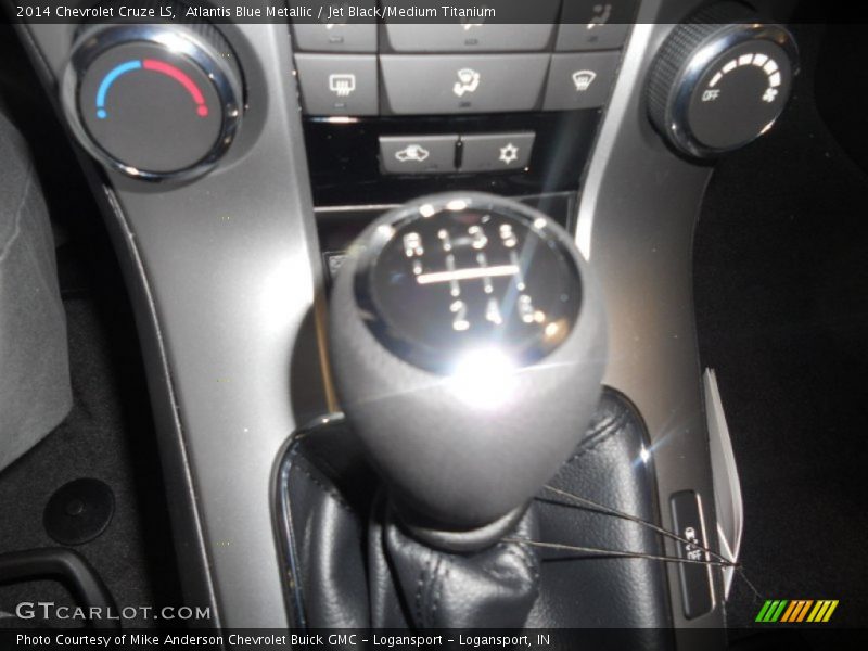 Atlantis Blue Metallic / Jet Black/Medium Titanium 2014 Chevrolet Cruze LS