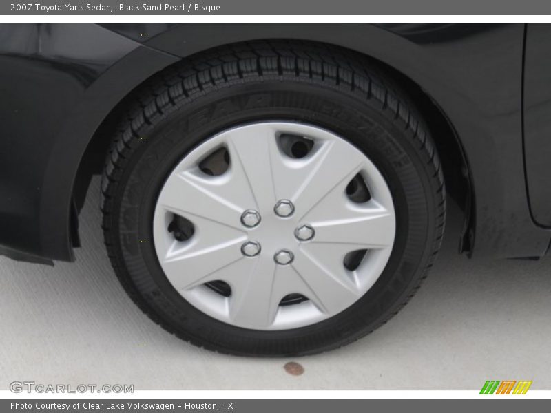 Black Sand Pearl / Bisque 2007 Toyota Yaris Sedan