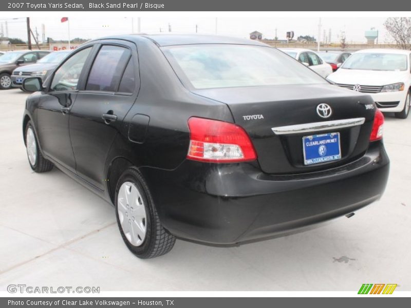 Black Sand Pearl / Bisque 2007 Toyota Yaris Sedan
