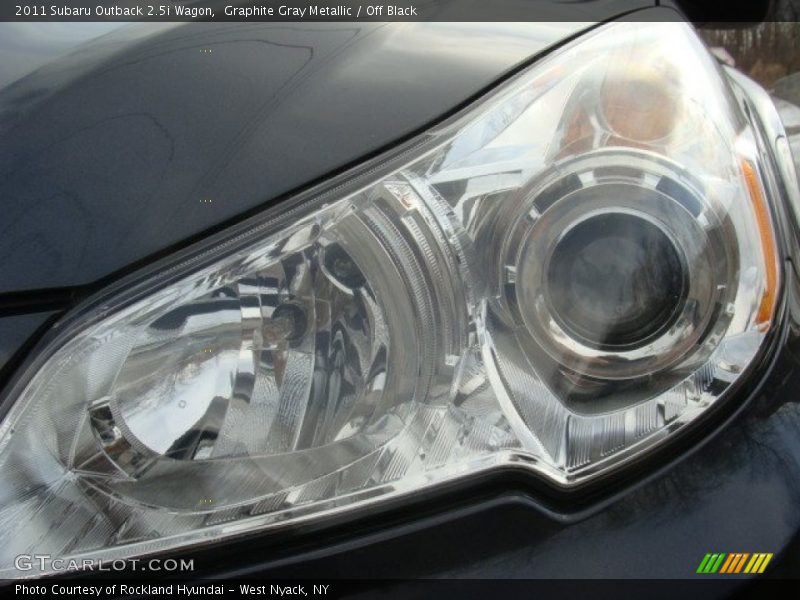 Graphite Gray Metallic / Off Black 2011 Subaru Outback 2.5i Wagon