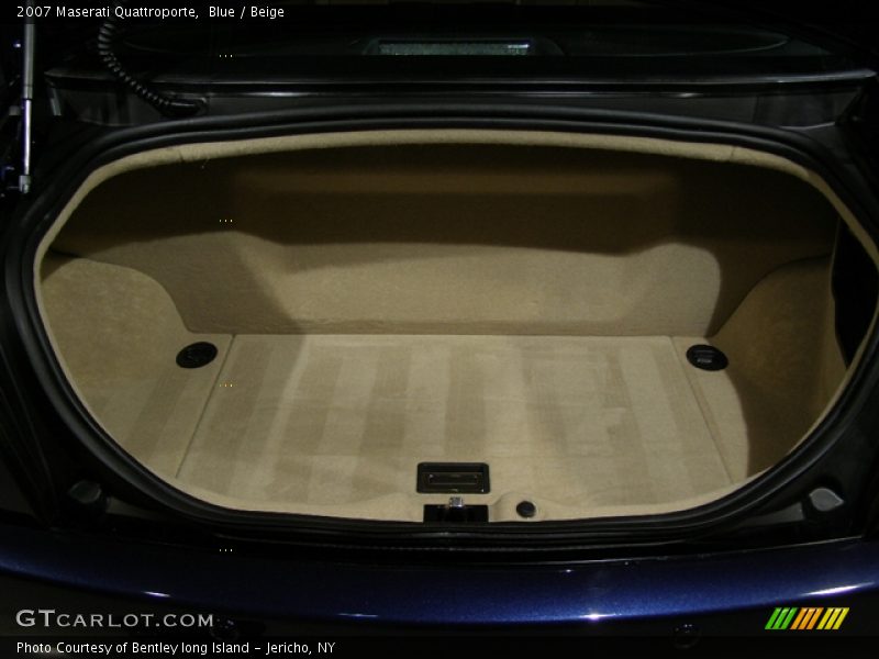 2007 Maserati Quattroporte, Blue / Beige, Interior Trunk - 2007 Maserati Quattroporte 