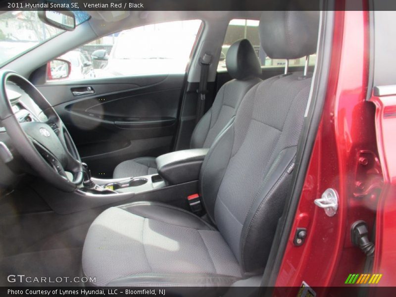Venetian Red / Black 2011 Hyundai Sonata SE