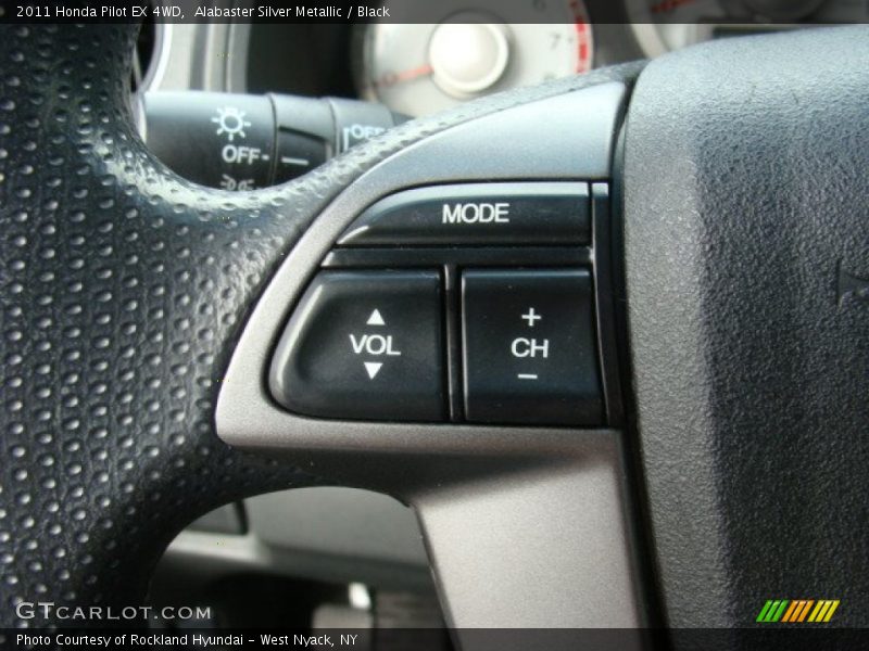 Alabaster Silver Metallic / Black 2011 Honda Pilot EX 4WD