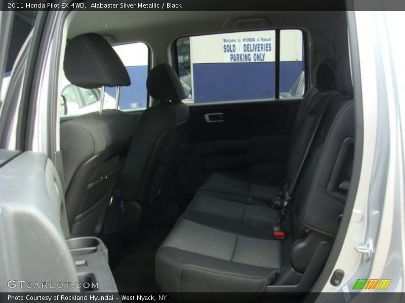 Alabaster Silver Metallic / Black 2011 Honda Pilot EX 4WD