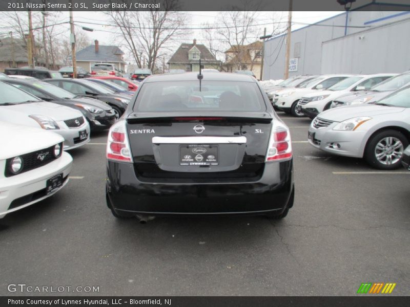 Super Black / Charcoal 2011 Nissan Sentra 2.0 SL