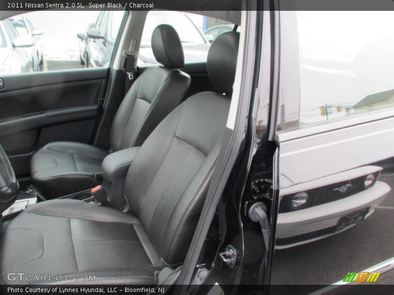 Super Black / Charcoal 2011 Nissan Sentra 2.0 SL