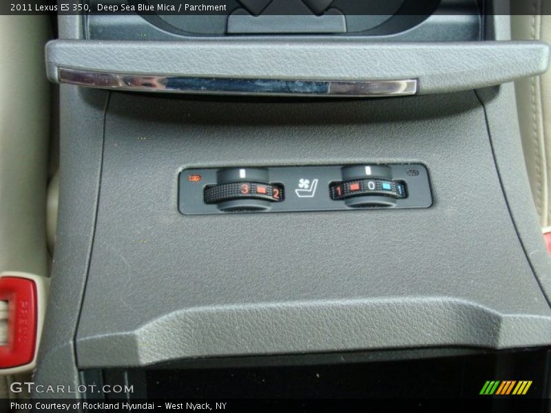 Deep Sea Blue Mica / Parchment 2011 Lexus ES 350