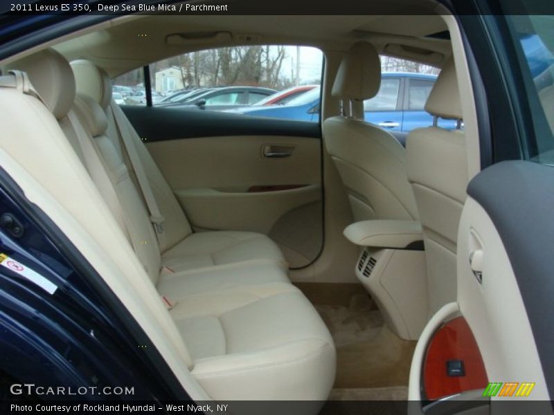 Deep Sea Blue Mica / Parchment 2011 Lexus ES 350