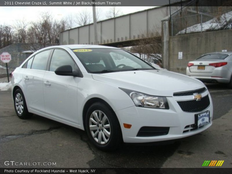 Summit White / Jet Black/Medium Titanium 2011 Chevrolet Cruze LS