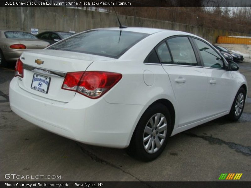 Summit White / Jet Black/Medium Titanium 2011 Chevrolet Cruze LS