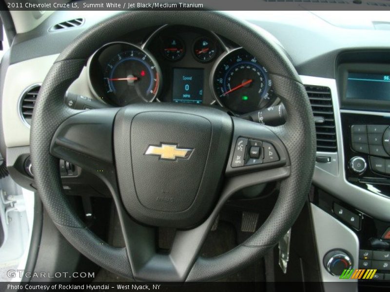 Summit White / Jet Black/Medium Titanium 2011 Chevrolet Cruze LS