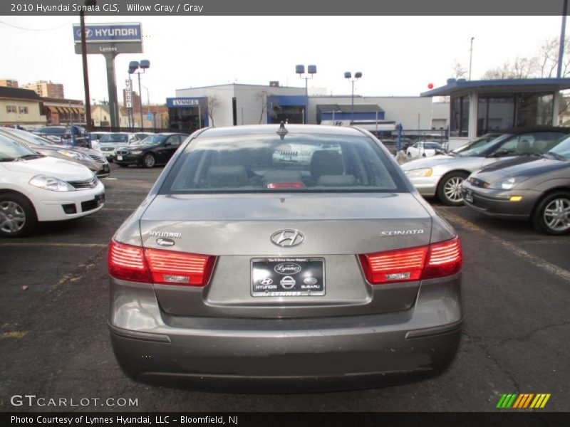 Willow Gray / Gray 2010 Hyundai Sonata GLS