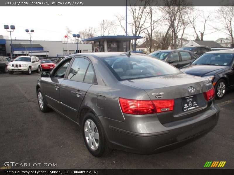Willow Gray / Gray 2010 Hyundai Sonata GLS