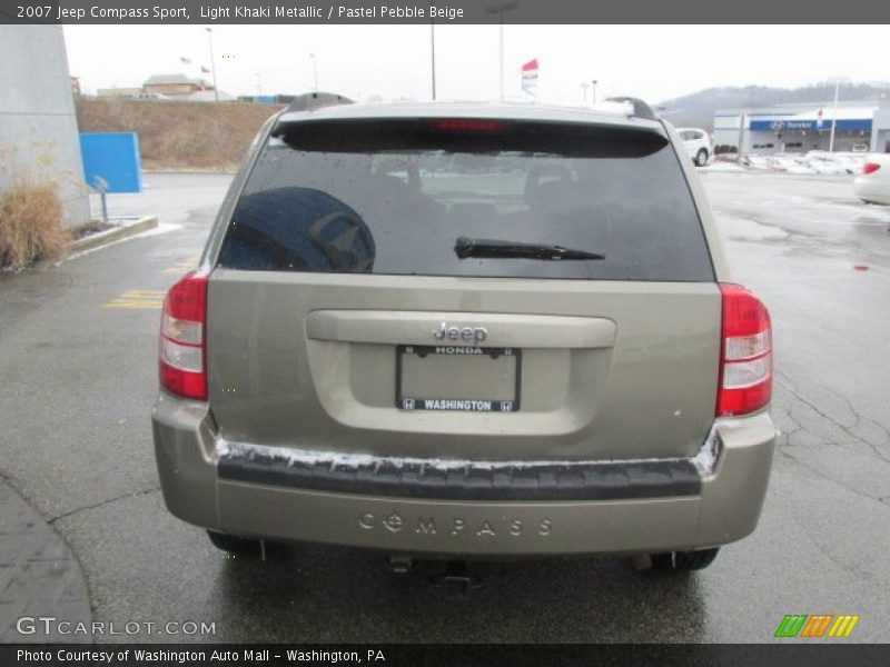 Light Khaki Metallic / Pastel Pebble Beige 2007 Jeep Compass Sport