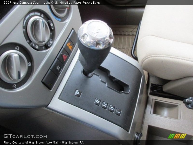 Light Khaki Metallic / Pastel Pebble Beige 2007 Jeep Compass Sport