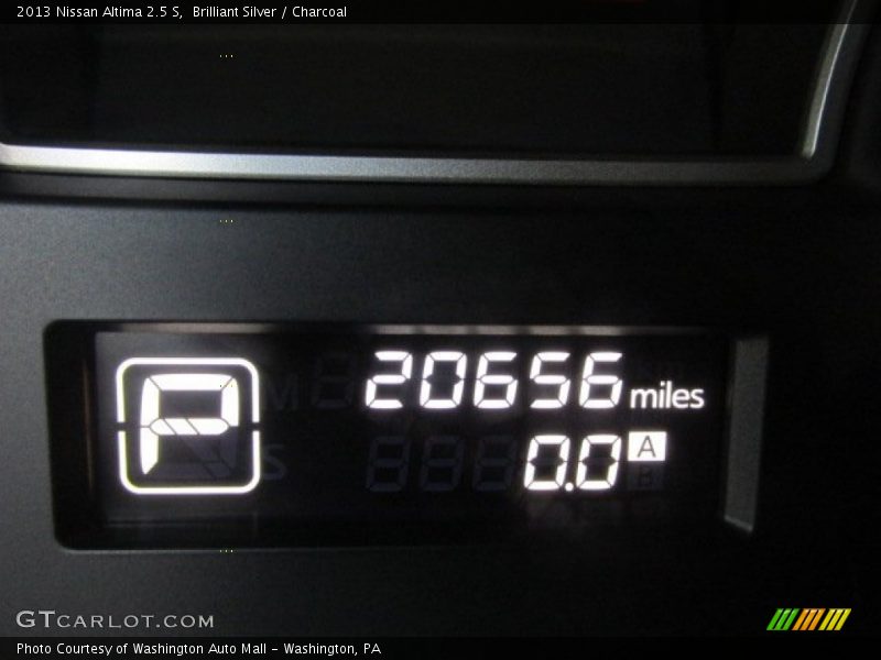 Brilliant Silver / Charcoal 2013 Nissan Altima 2.5 S