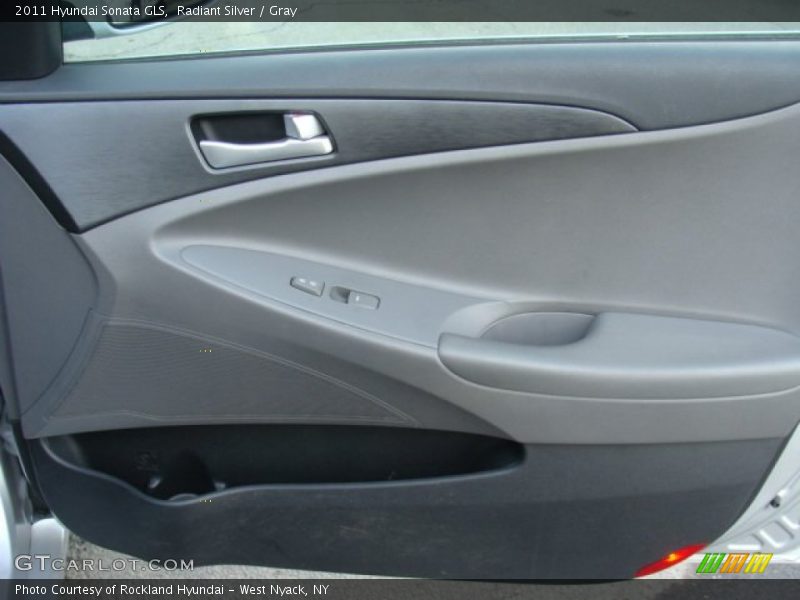 Radiant Silver / Gray 2011 Hyundai Sonata GLS