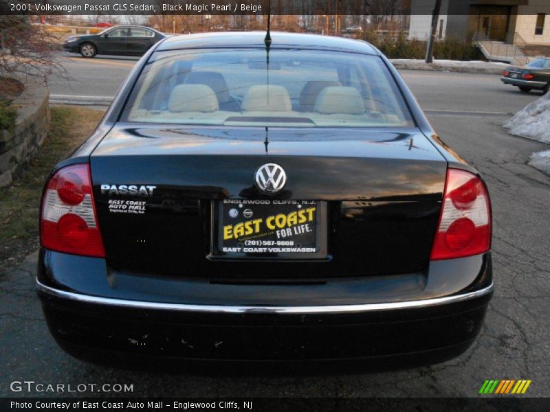 Black Magic Pearl / Beige 2001 Volkswagen Passat GLS Sedan
