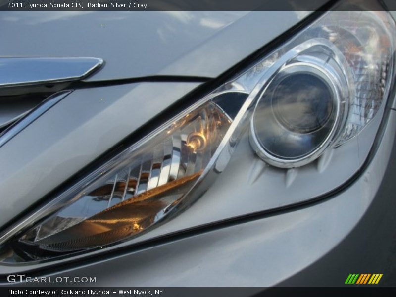 Radiant Silver / Gray 2011 Hyundai Sonata GLS