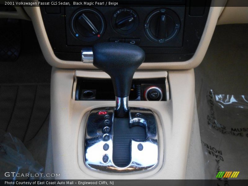 Black Magic Pearl / Beige 2001 Volkswagen Passat GLS Sedan