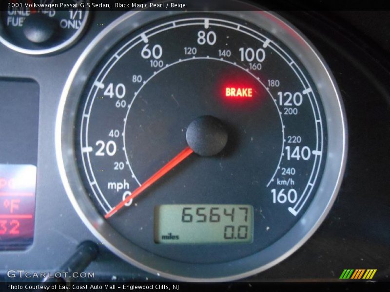 Black Magic Pearl / Beige 2001 Volkswagen Passat GLS Sedan