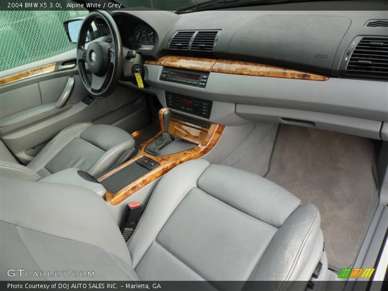Alpine White / Grey 2004 BMW X5 3.0i