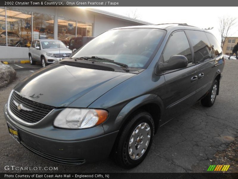 Onyx Green Pearlcoat / Taupe 2002 Chrysler Town & Country LX