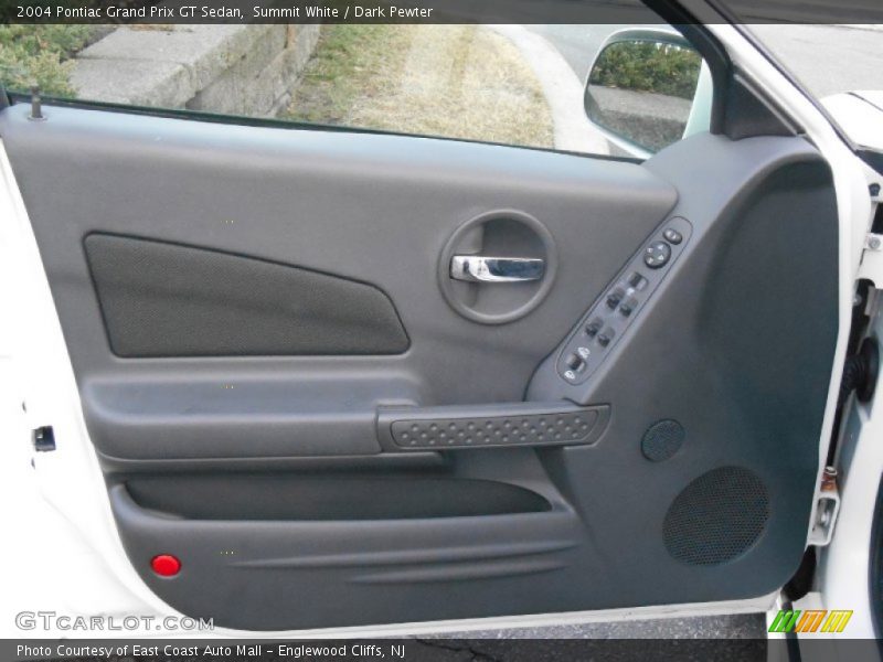 Summit White / Dark Pewter 2004 Pontiac Grand Prix GT Sedan