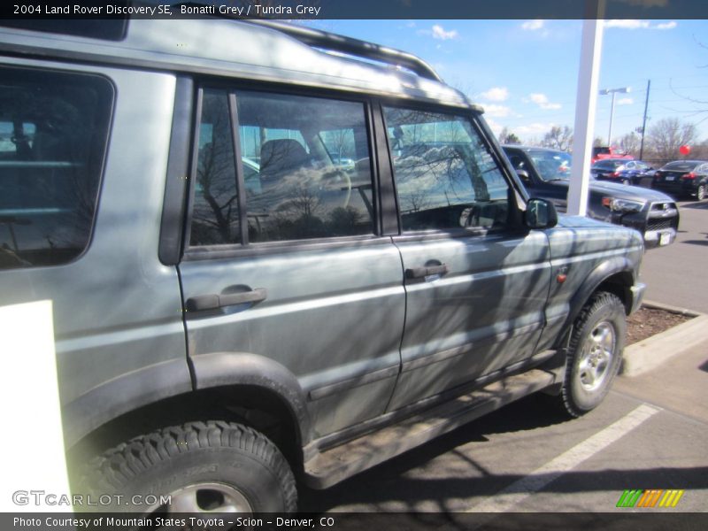 Bonatti Grey / Tundra Grey 2004 Land Rover Discovery SE