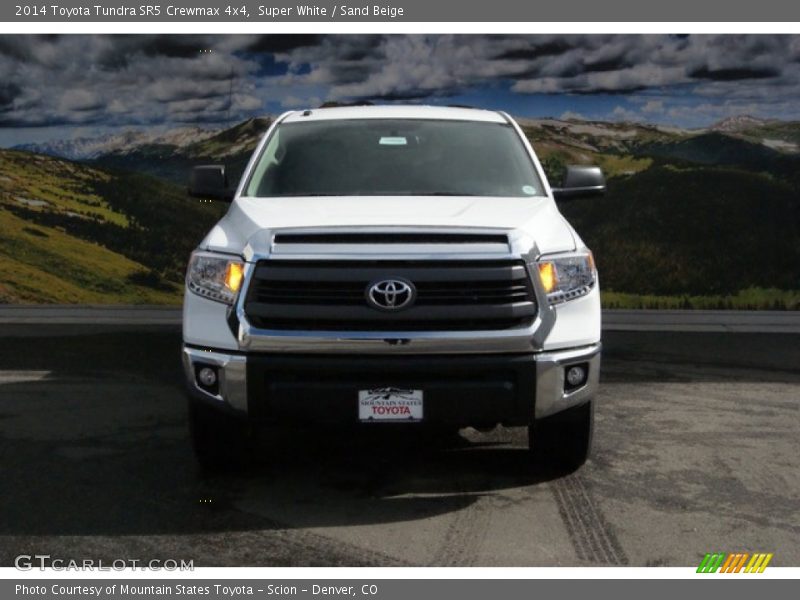 Super White / Sand Beige 2014 Toyota Tundra SR5 Crewmax 4x4