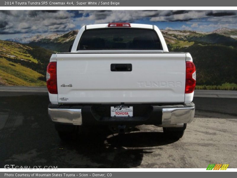 Super White / Sand Beige 2014 Toyota Tundra SR5 Crewmax 4x4