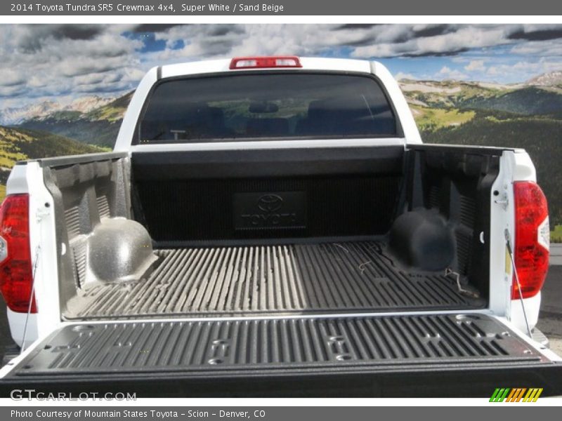 Super White / Sand Beige 2014 Toyota Tundra SR5 Crewmax 4x4
