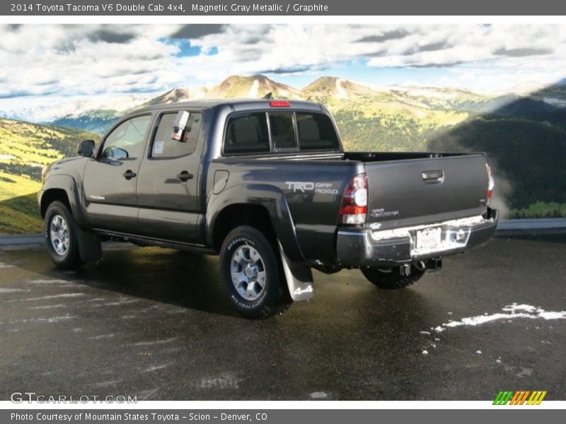 Magnetic Gray Metallic / Graphite 2014 Toyota Tacoma V6 Double Cab 4x4