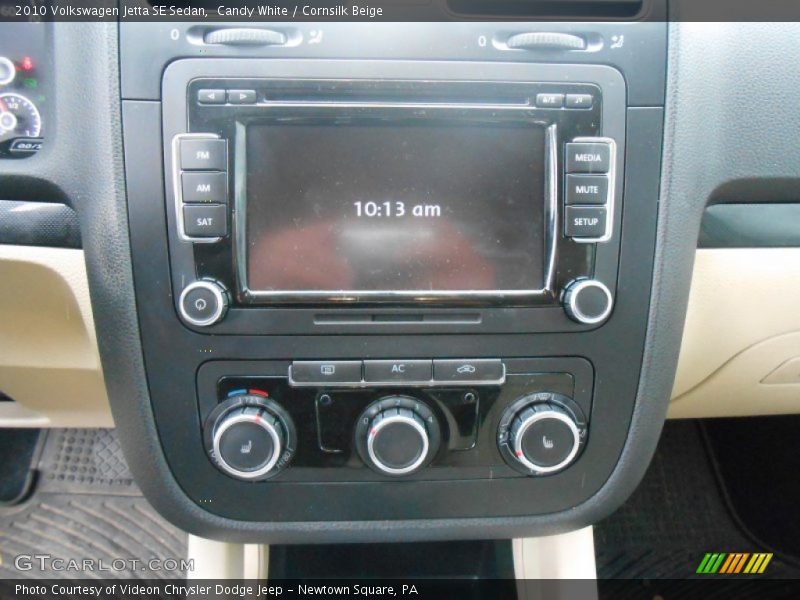Candy White / Cornsilk Beige 2010 Volkswagen Jetta SE Sedan