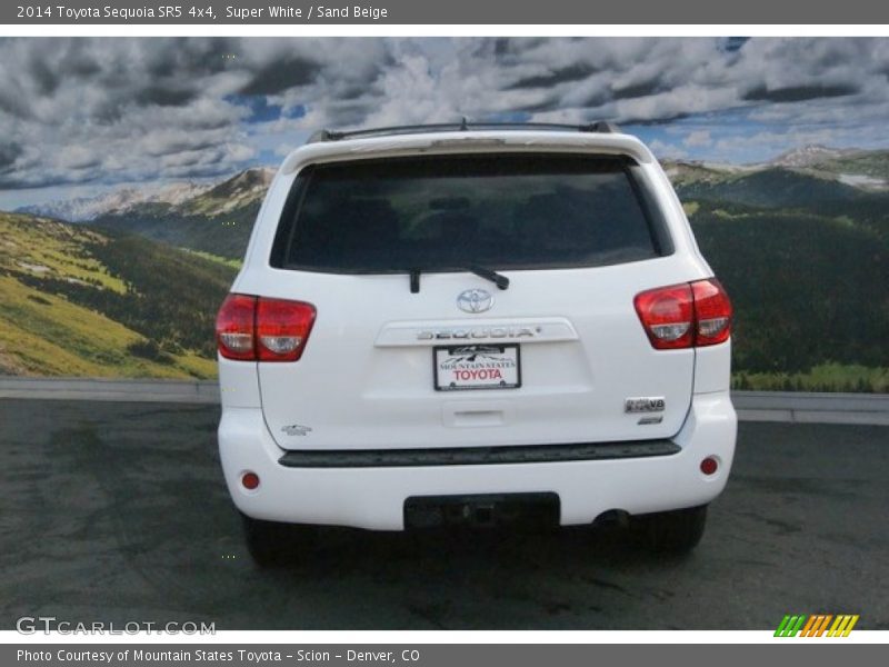 Super White / Sand Beige 2014 Toyota Sequoia SR5 4x4