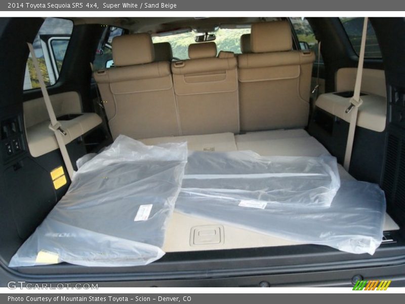 Super White / Sand Beige 2014 Toyota Sequoia SR5 4x4