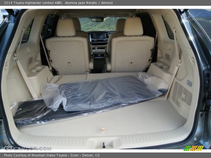  2014 Highlander Limited AWD Trunk