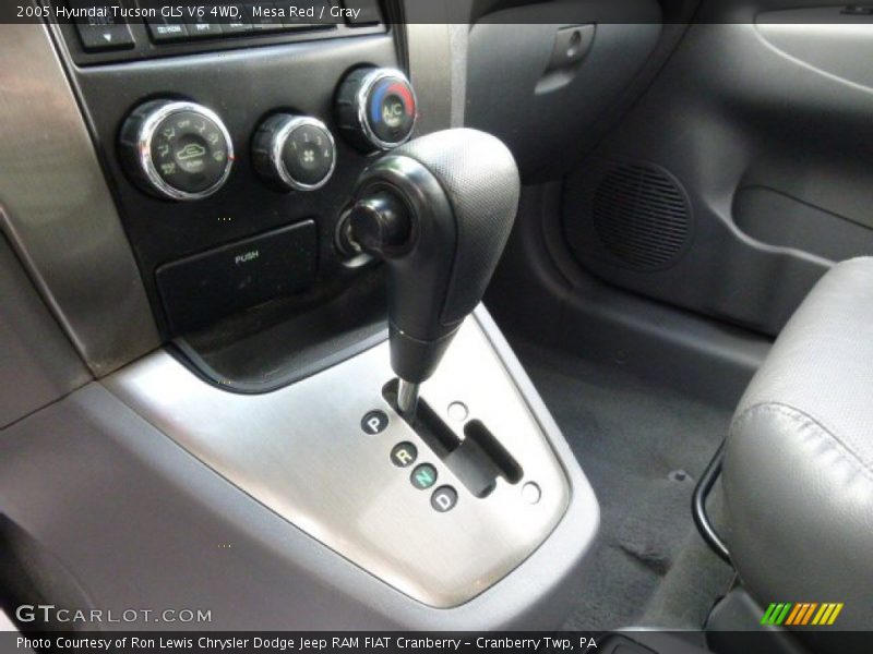 Mesa Red / Gray 2005 Hyundai Tucson GLS V6 4WD