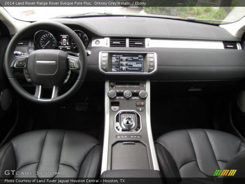 Dashboard of 2014 Range Rover Evoque Pure Plus