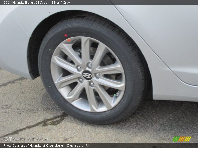 Silver / Gray 2014 Hyundai Elantra SE Sedan