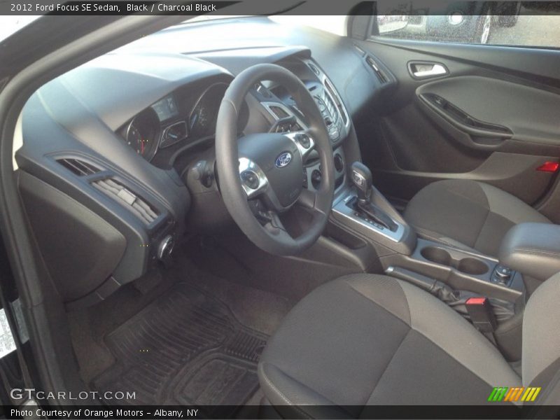 Black / Charcoal Black 2012 Ford Focus SE Sedan