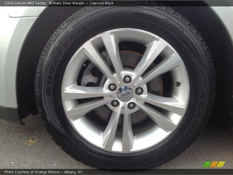 Brilliant Silver Metallic / Charcoal Black 2009 Lincoln MKS Sedan